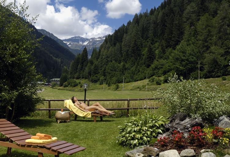 Hotel Biancaneve Cogolo Zewnętrze zdjęcie